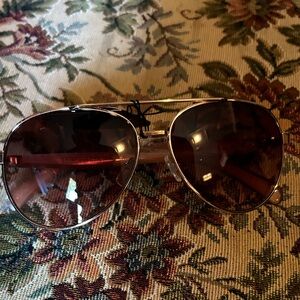 Velvet trends sunglasses